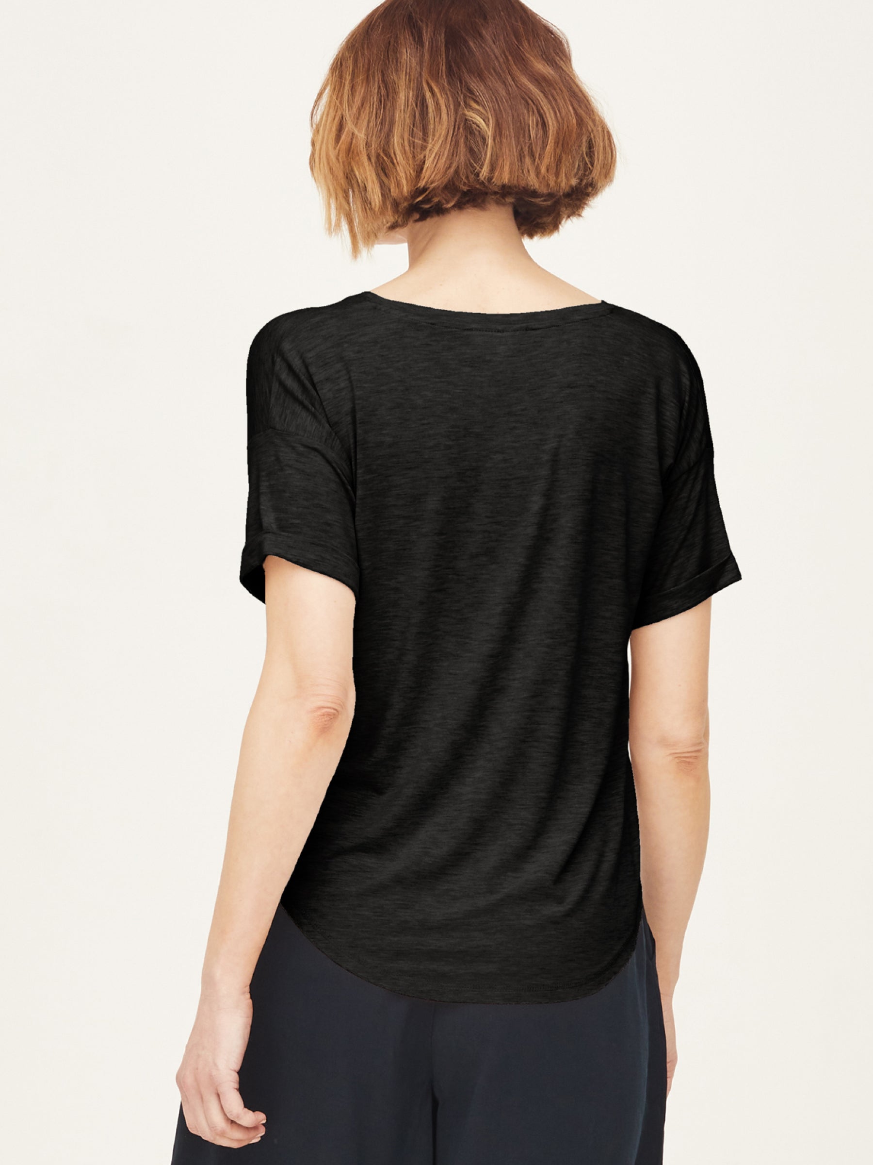 Sourire Multicolore Tops tee-shirt noir en modal et Seacell col V