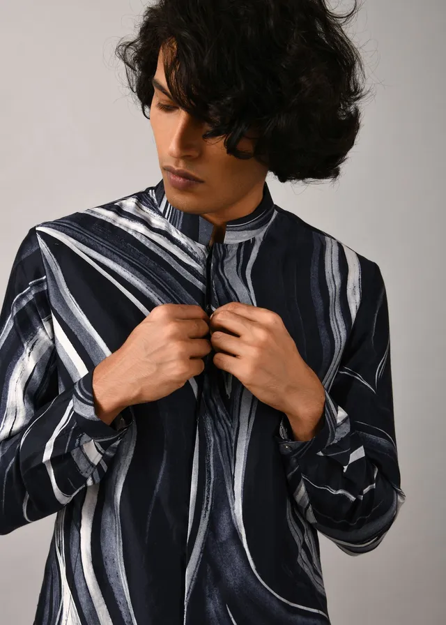 COUNTRYMADE Kurtas Airborne Strokes Open Front Kurta kurta bleu marine imprimé