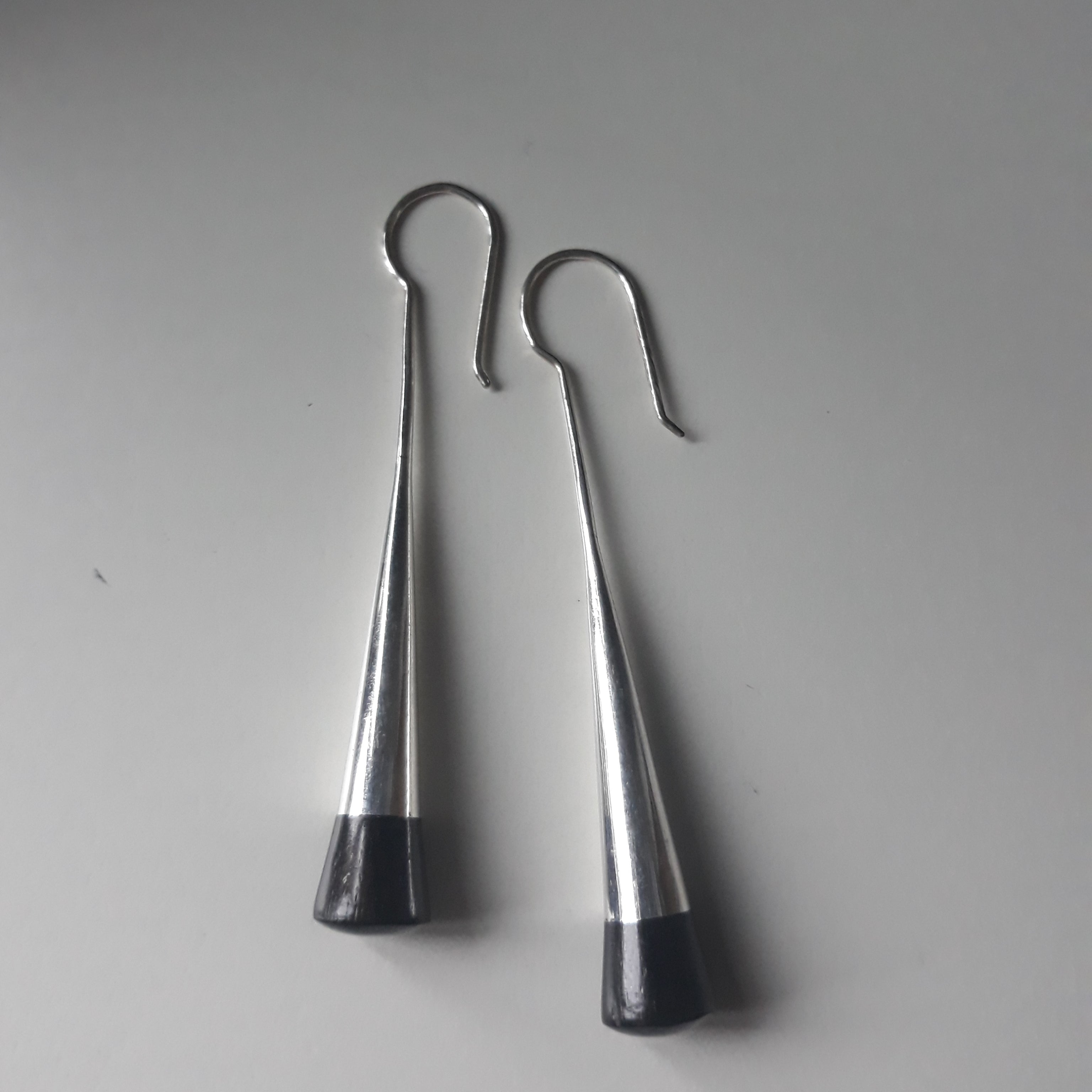 Sourire Multicolore Boucles d'oreilles touarègues longues ébène argent