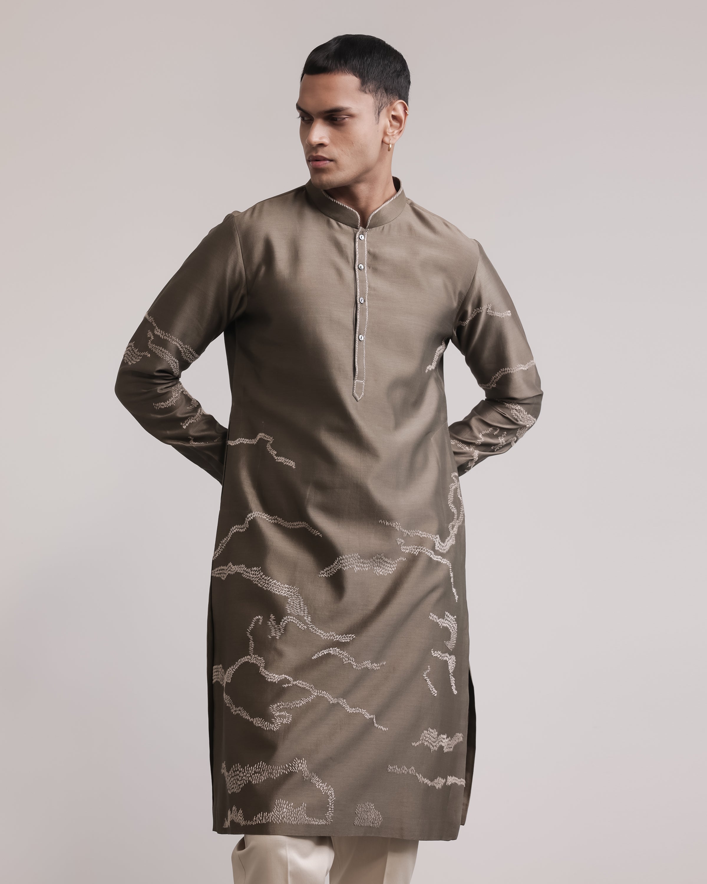 COUNTRYMADE Kurtas Trail Marker Kurta Set ensemble kurta brodé