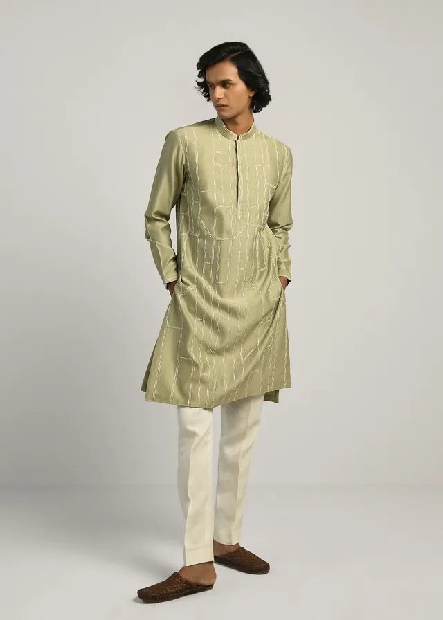 COUNTRYMADE Kurtas Rustic Lines Hand Embroidered Kurta Set ensemble vert sauge coton soie