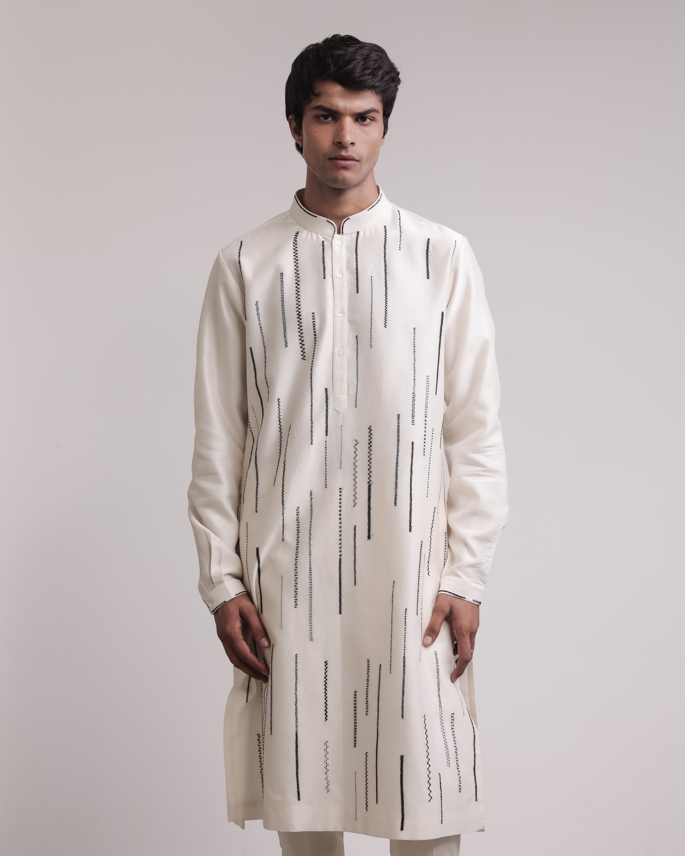 COUNTRYMADE Kurtas Residual Stitches Linear Kurta Set ensemble brodé