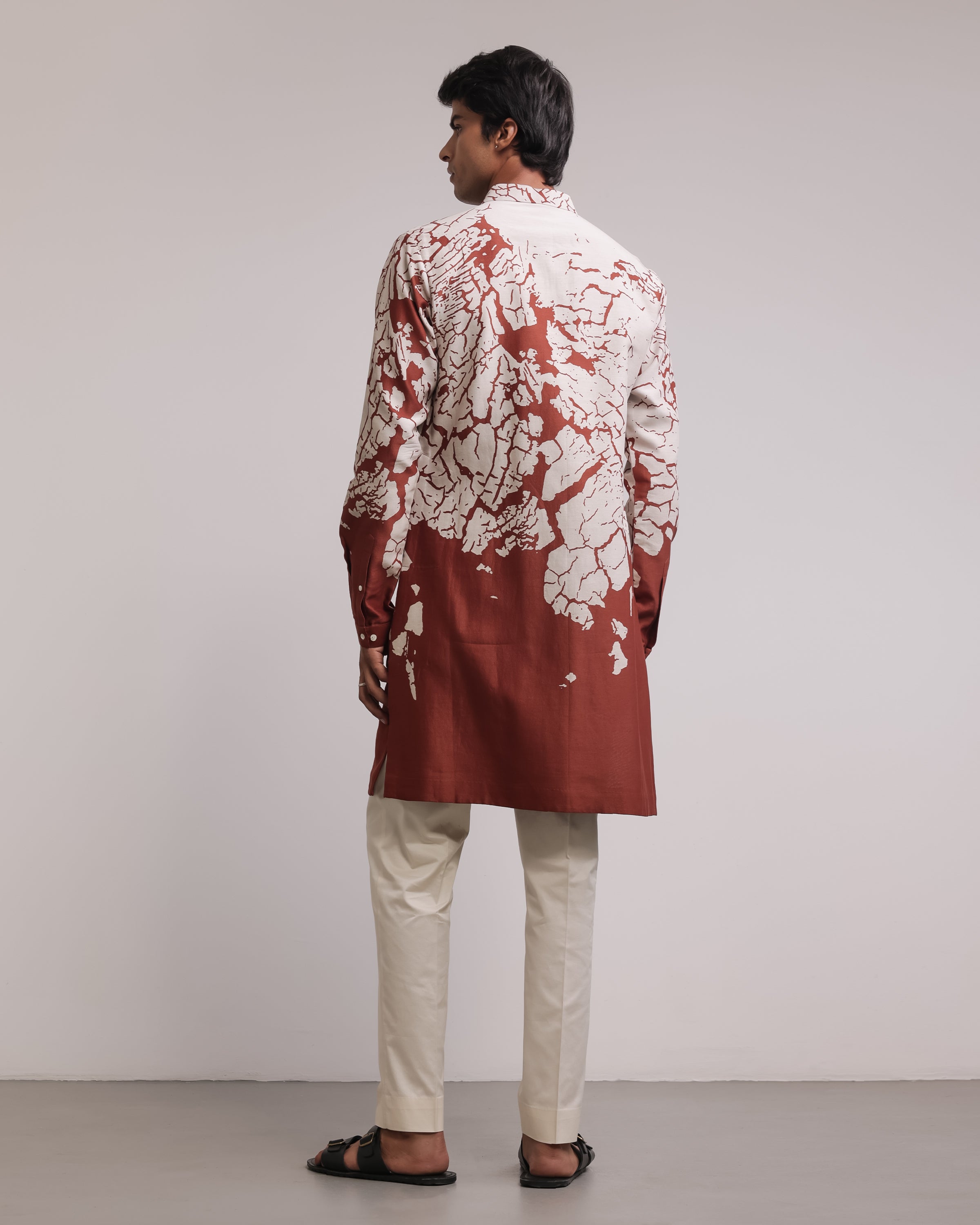 COUNTRYMADE Kurtas Wall Crack Kurta rouille sur mesure en soie Chanderi