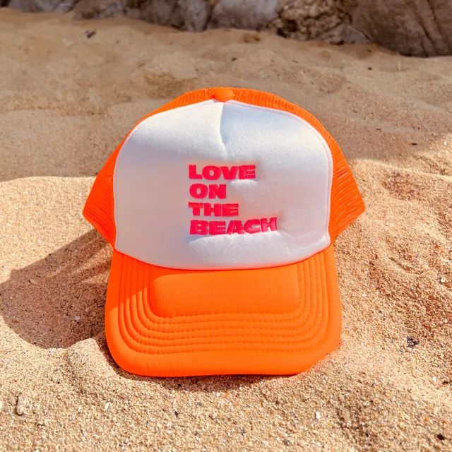 PANTRUCHE Casquettes Casquette LOVE ON THE BEACH orange fluo trucker
