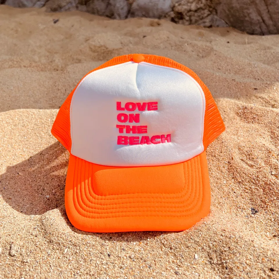 PANTRUCHE Casquettes Casquette LOVE ON THE BEACH orange fluo trucker