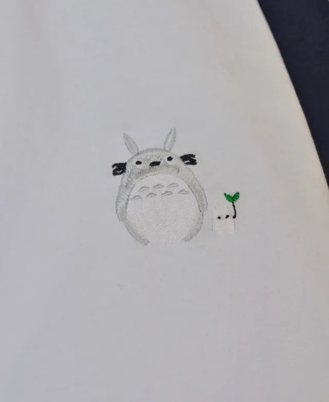 Juste Un T-shirt T-shirts Brodés Totoro t-shirt brodé