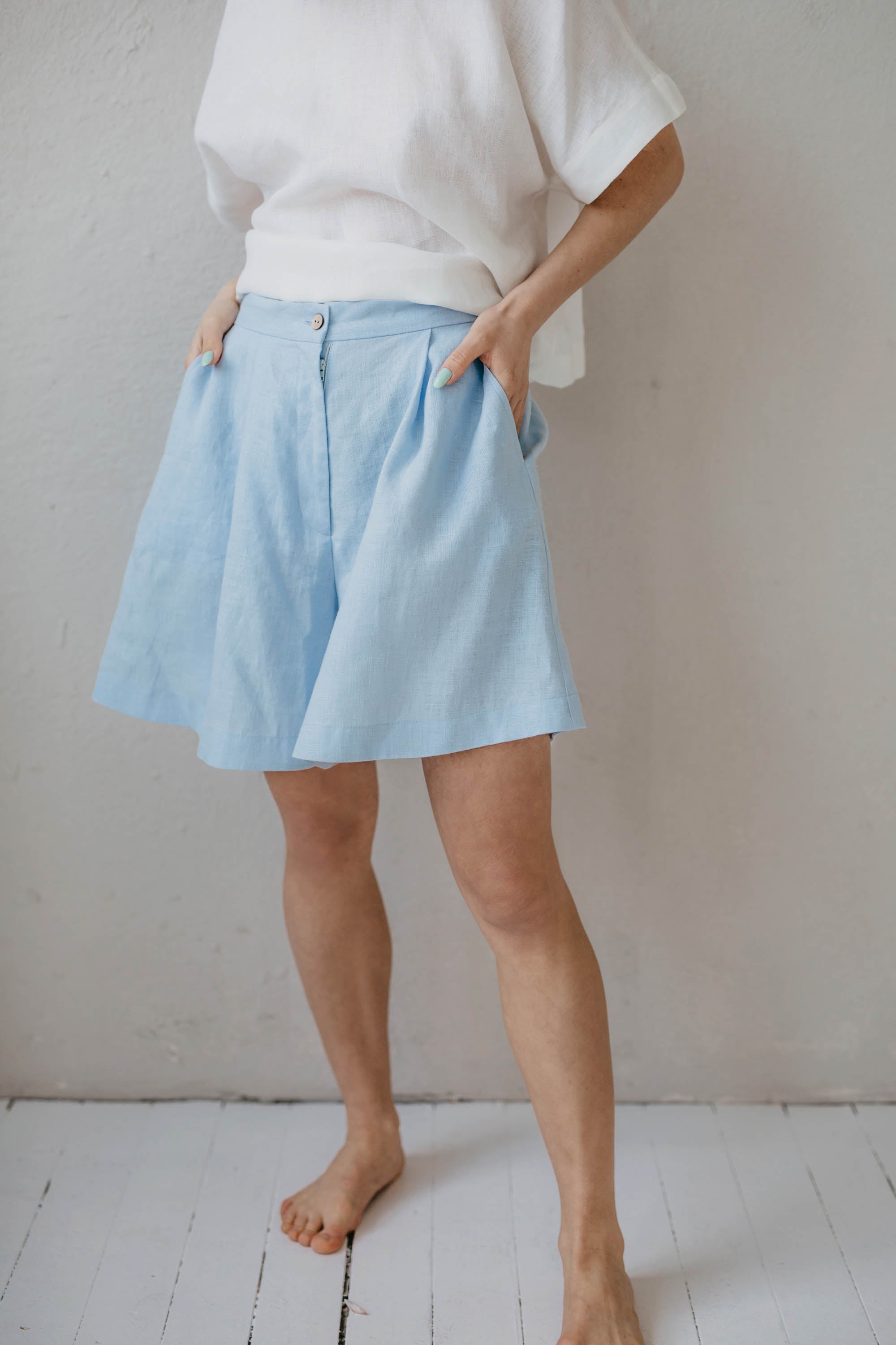 Laumė linen Linen Bottoms Urtė short en lin bleu ciel