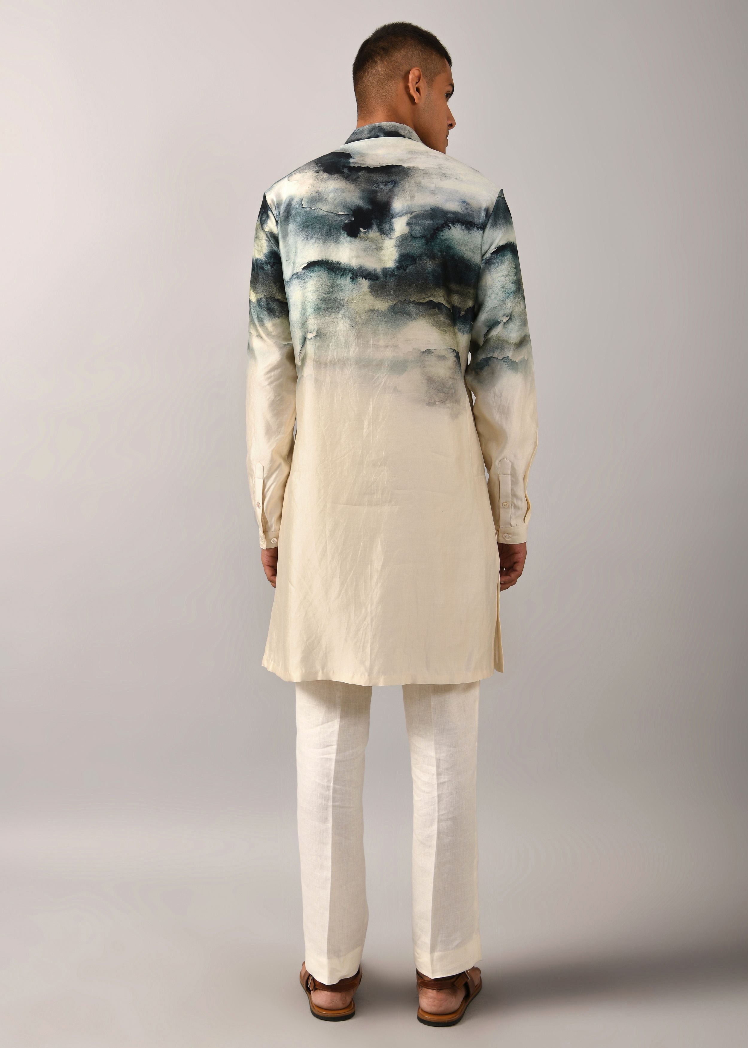 COUNTRYMADE Kurtas Camouflaged clouds front open Kurta kurta en soie pure