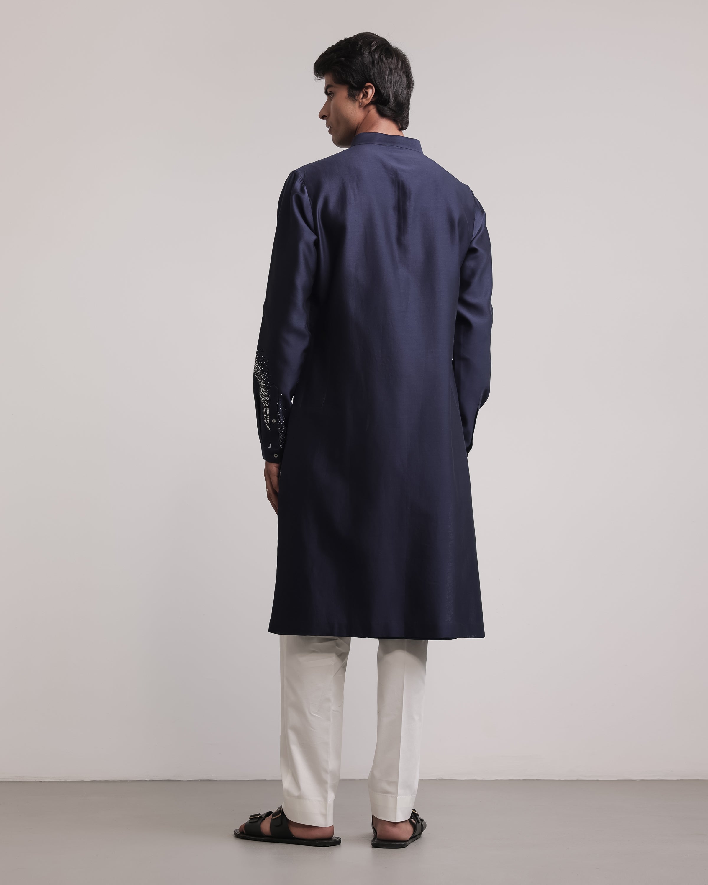COUNTRYMADE Kurtas Obscured Halo Hand-embroidered Kurta Set ensemble kurta