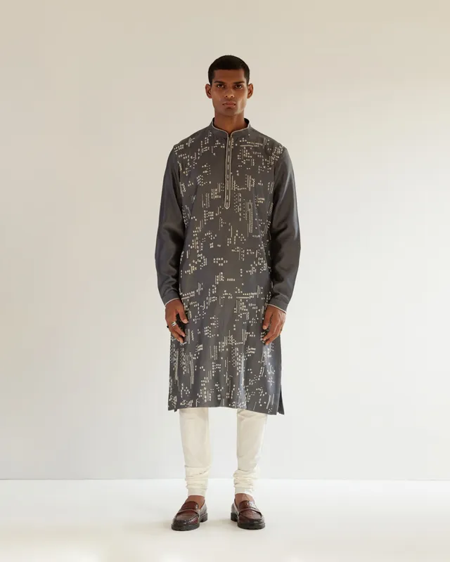 COUNTRYMADE Kurtas Linear Scattered Hand Embroidery Kurta Set ensemble gris