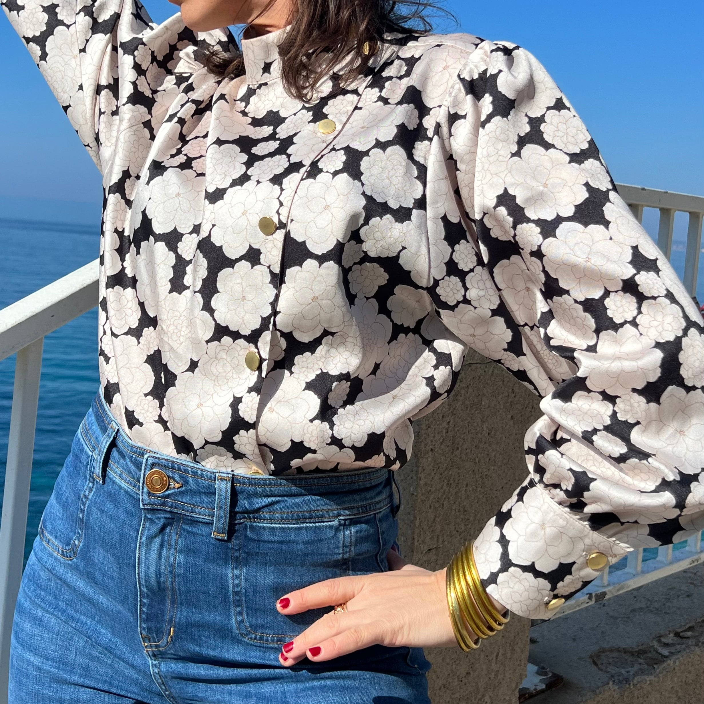 PANTRUCHE Chemises Blouse DJANGO fleurs noires viscose col cheminée