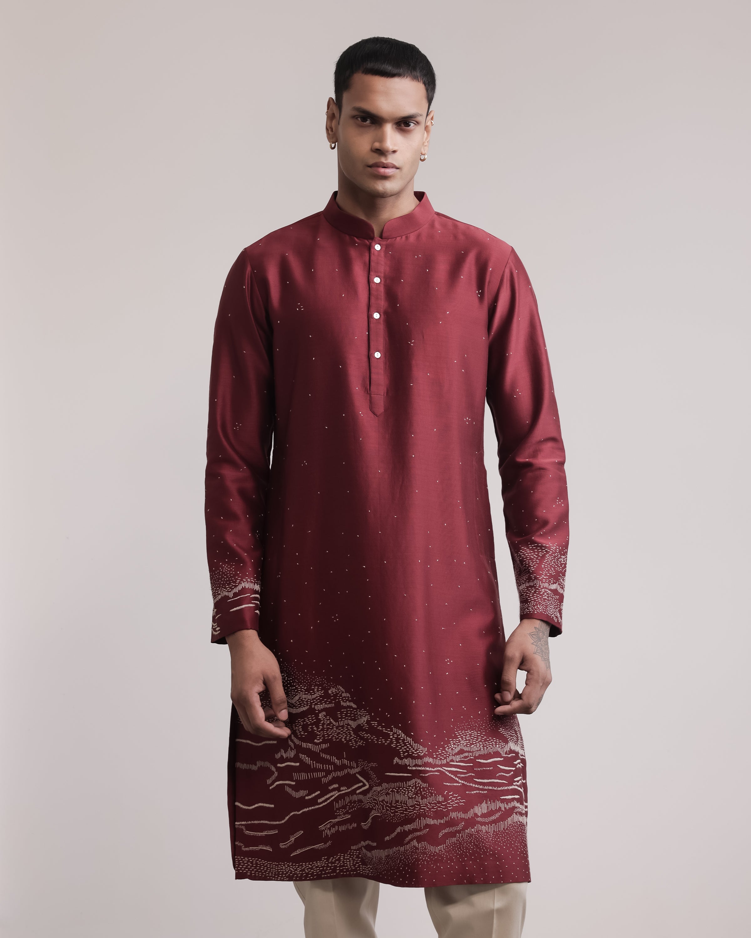 COUNTRYMADE Kurtas Pathfinder Kurta Set ensemble kurta en soie brodé