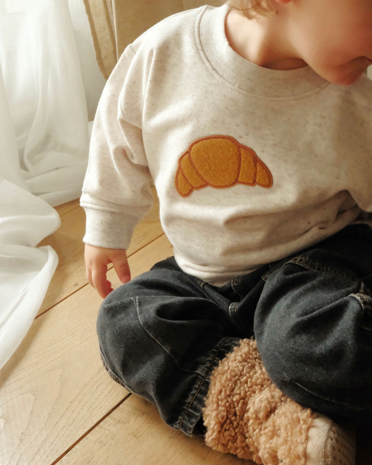 Juste Un T-shirt Bébé Sweat Brodé Bébé Croissant sweat coton bio