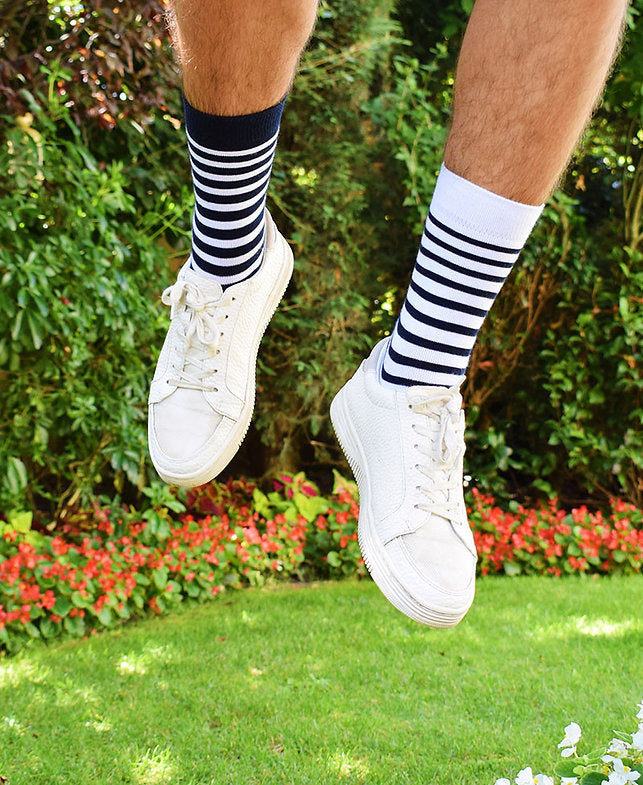 Juste Un T-shirt Chaussettes x Socksocket Les Marcel chaussettes 36/40 dépareillées