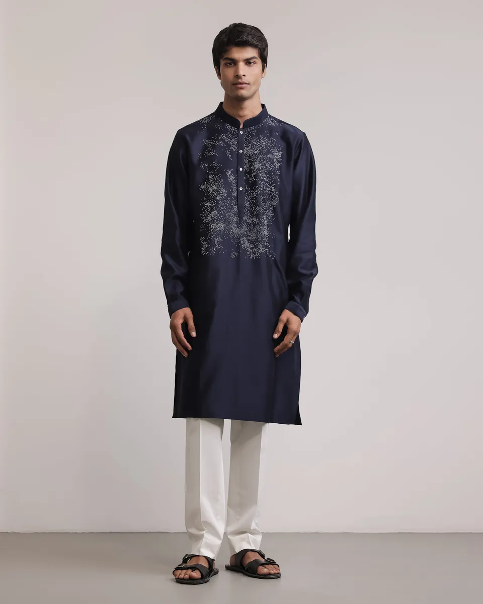 COUNTRYMADE Kurtas Residual Yoke Kurta Set ensemble kurta en soie brodé