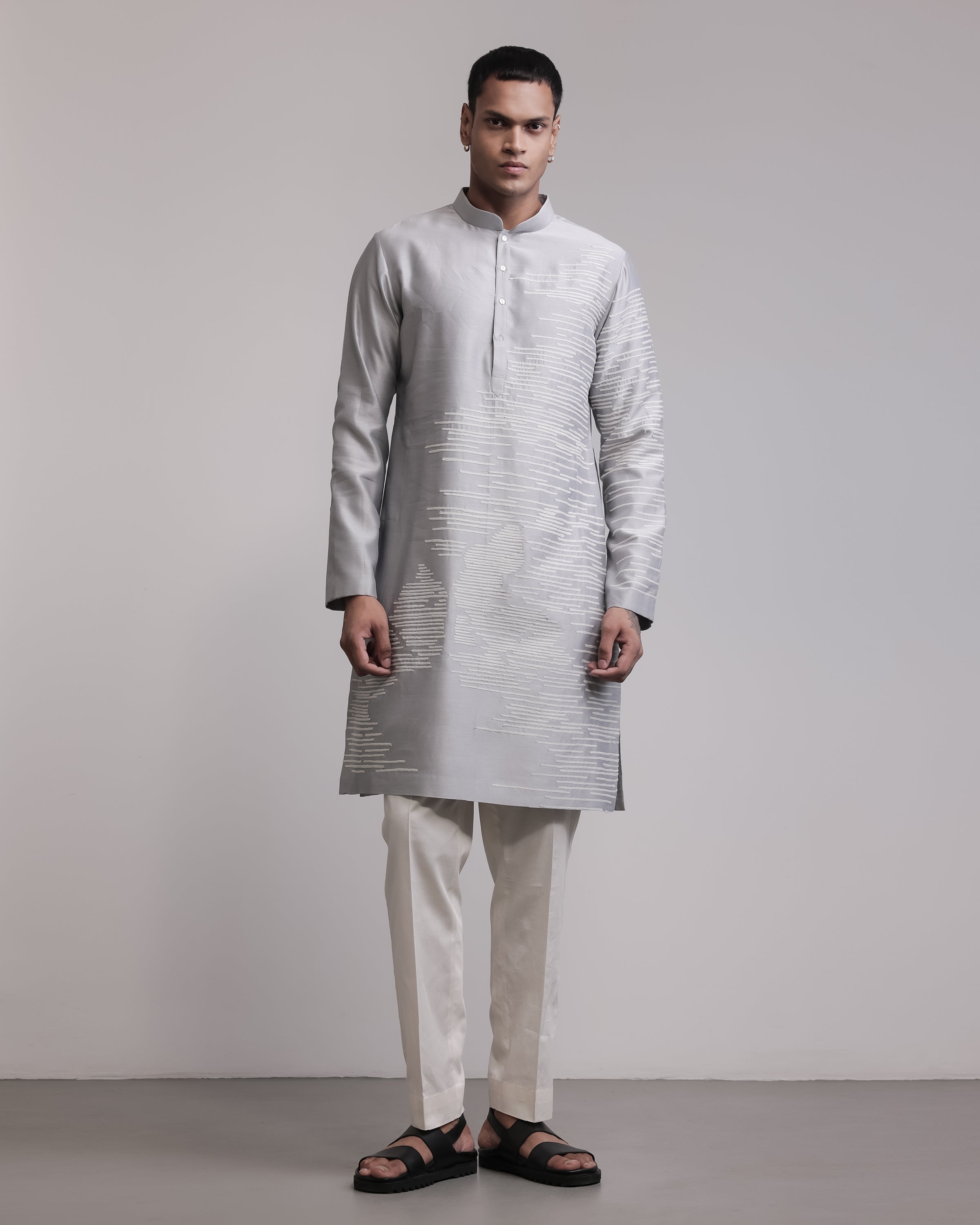 COUNTRYMADE Kurtas Frayed Memories Kurta Set ensemble kurta brodé