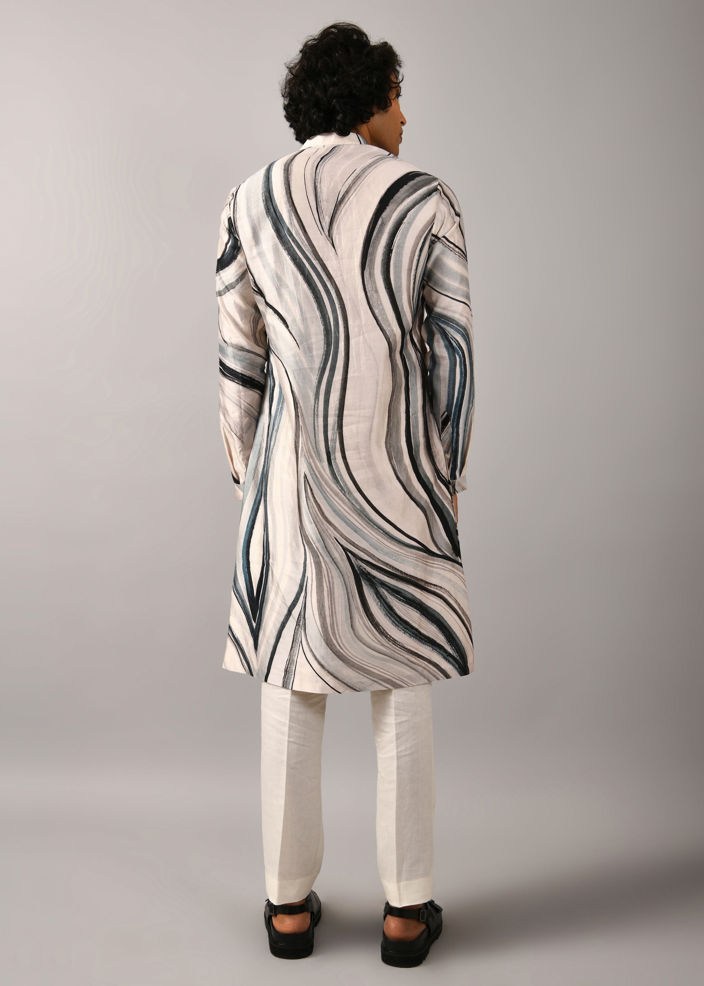 COUNTRYMADE Kurtas Airborne Strokes Kurta kurta en soie imprimé