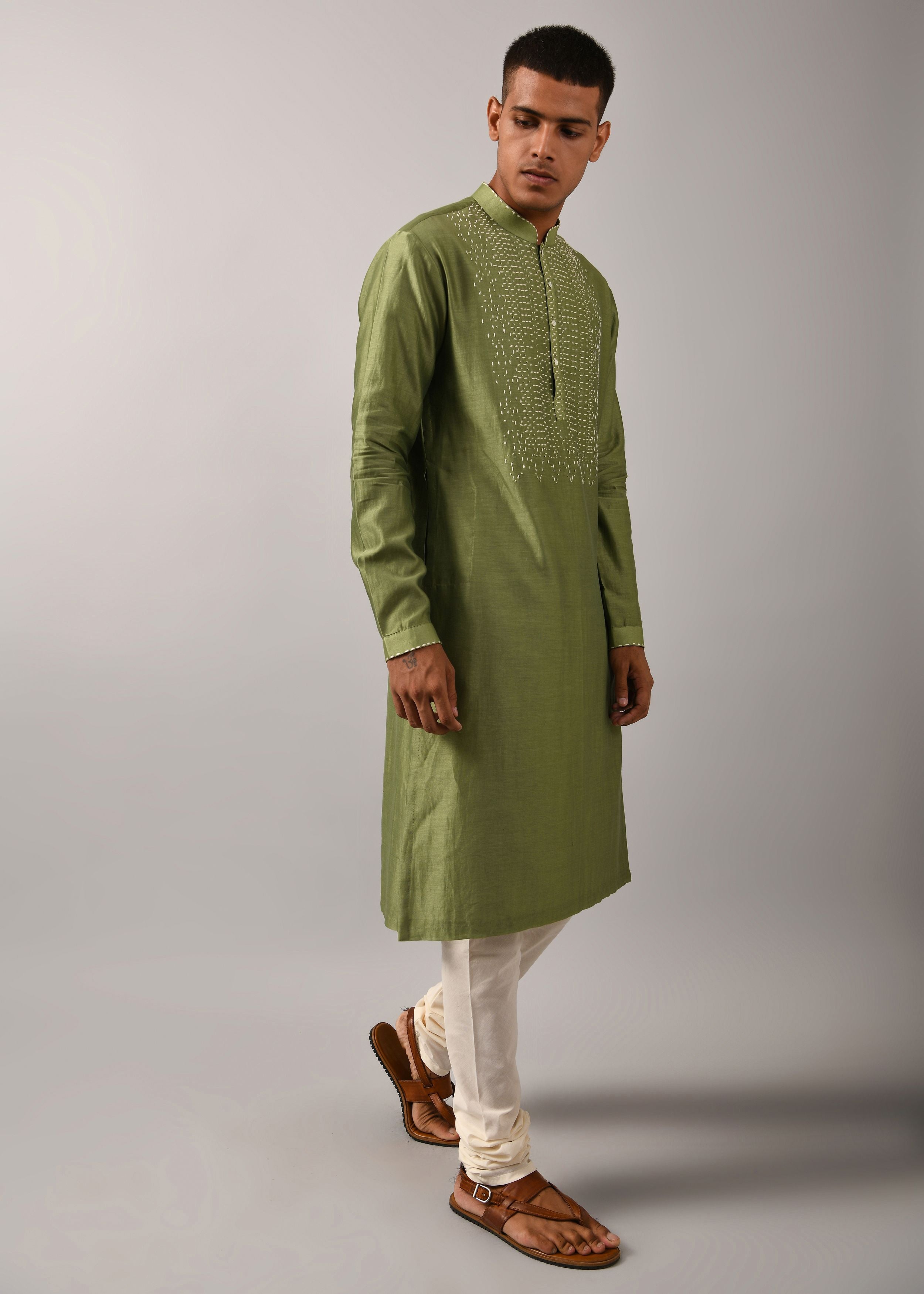 COUNTRYMADE Kurtas Morse Code Yoke Kurta Set kurta vert sauge 2 pièces brodé