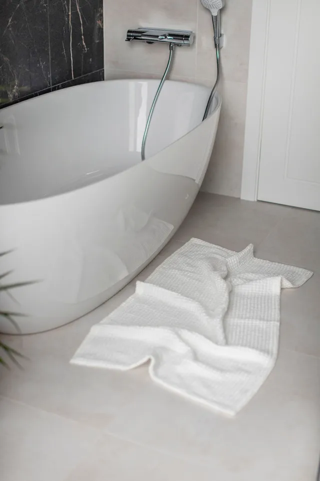 Laumė linen Home Edit tapis de bain gaufré lin coton bleu ciel petit