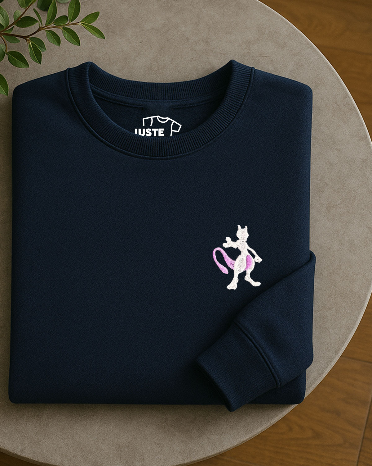 Juste Un T-shirt Sweats Brodés Mewtwo sweat brodé coton biologique