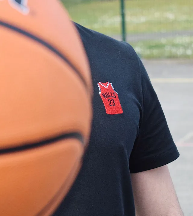 Juste Un T-shirt T-shirts Brodés Bulls t-shirt noir S basket