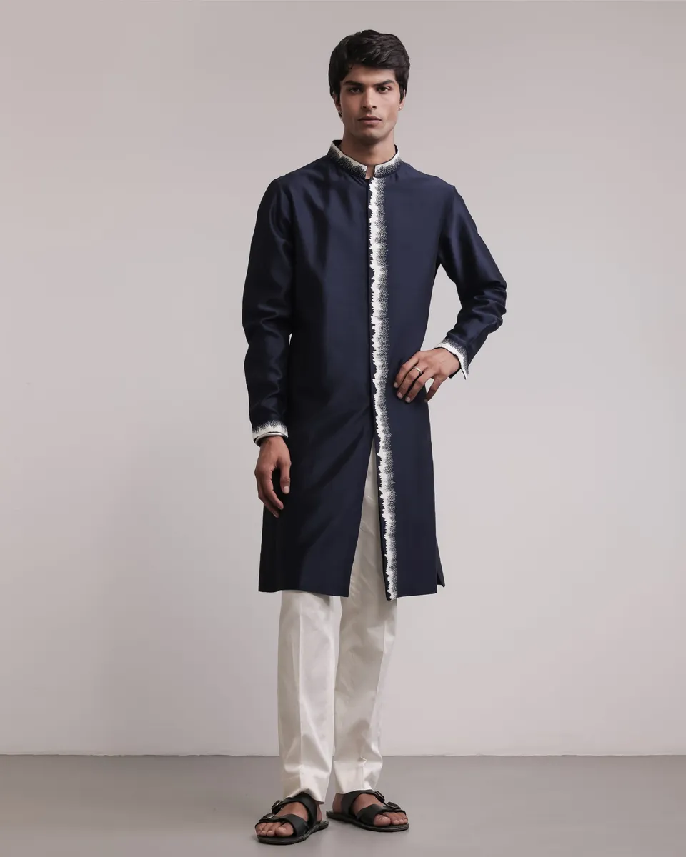COUNTRYMADE Kurtas Trail Dust Contour Kurta Set ensemble kurta en soie