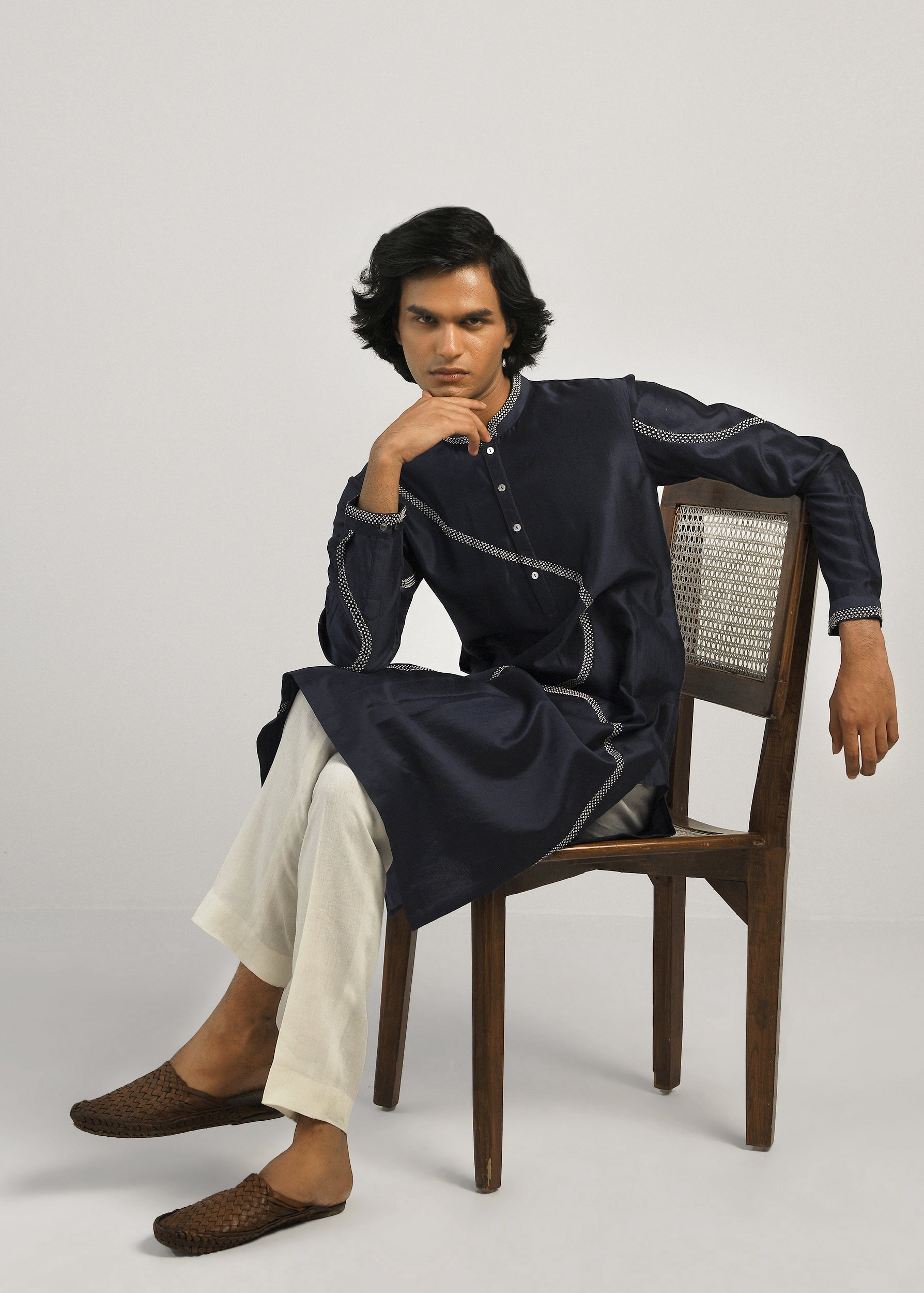 COUNTRYMADE Kurtas Coil Hand Embroidery Kurta Set ensemble kurta bleu marine brodé