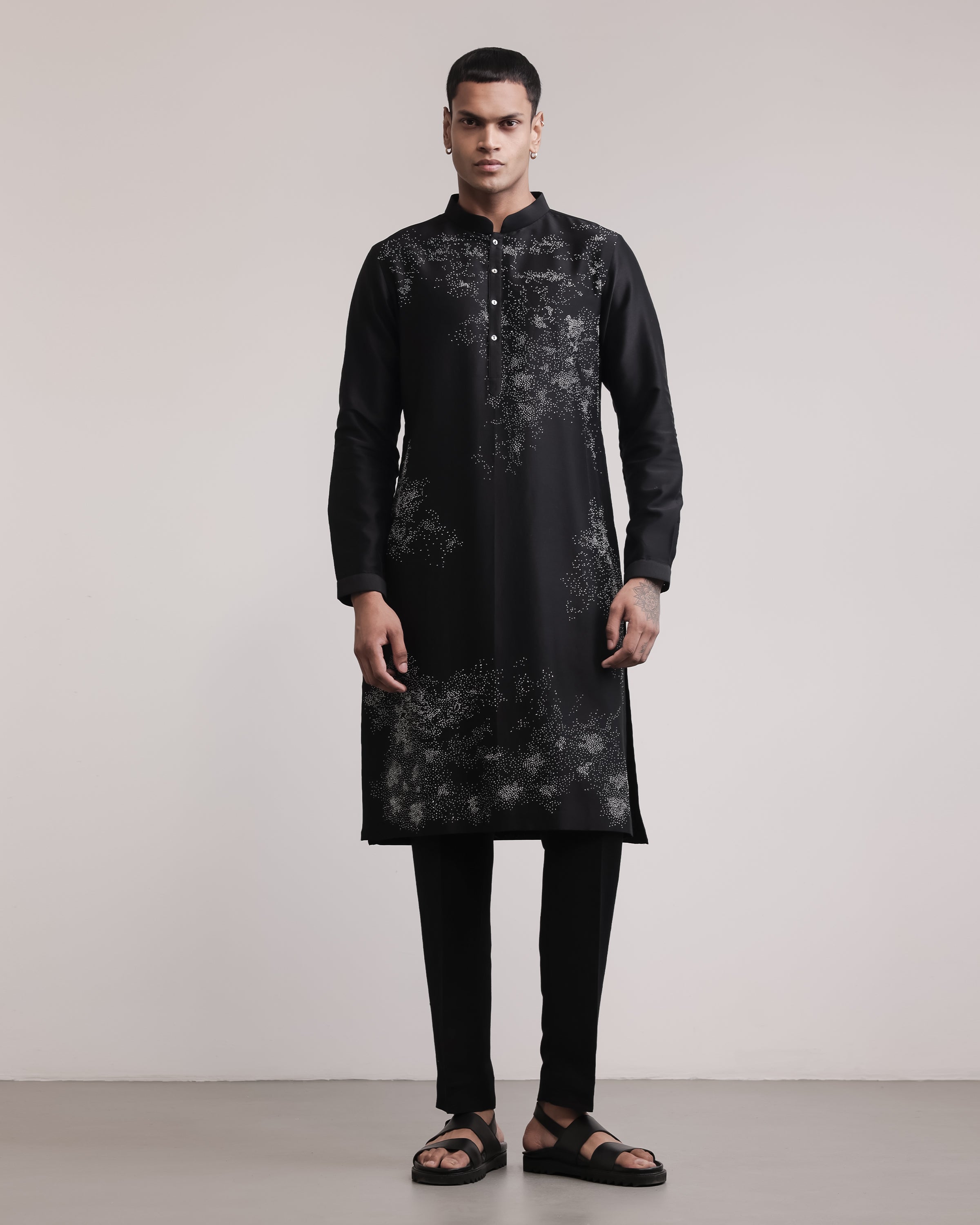COUNTRYMADE Kurtas Residual Scattered Stitches Kurta Set, ensemble brodé