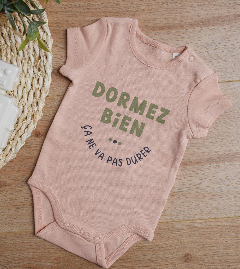 Juste Un T-shirt Bébé Dormez bien body bébé