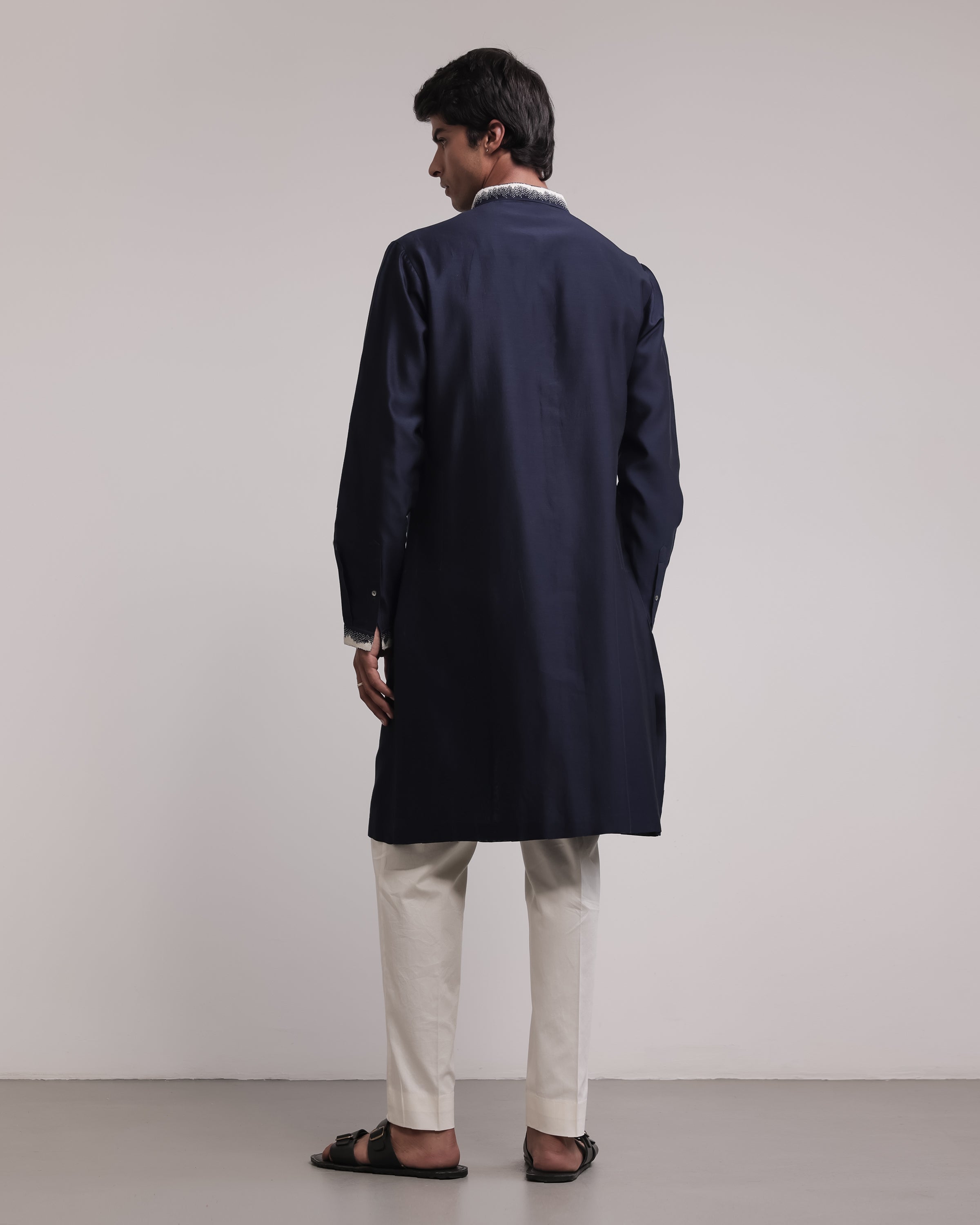COUNTRYMADE Kurtas Trail Dust Contour Kurta Set ensemble kurta en soie