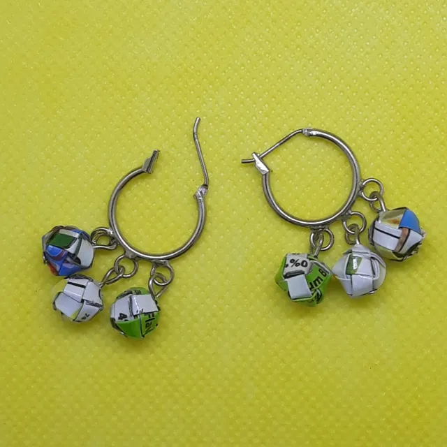 Sourire Multicolore Boucles d’oreilles créoles 3 petites boules recyclées