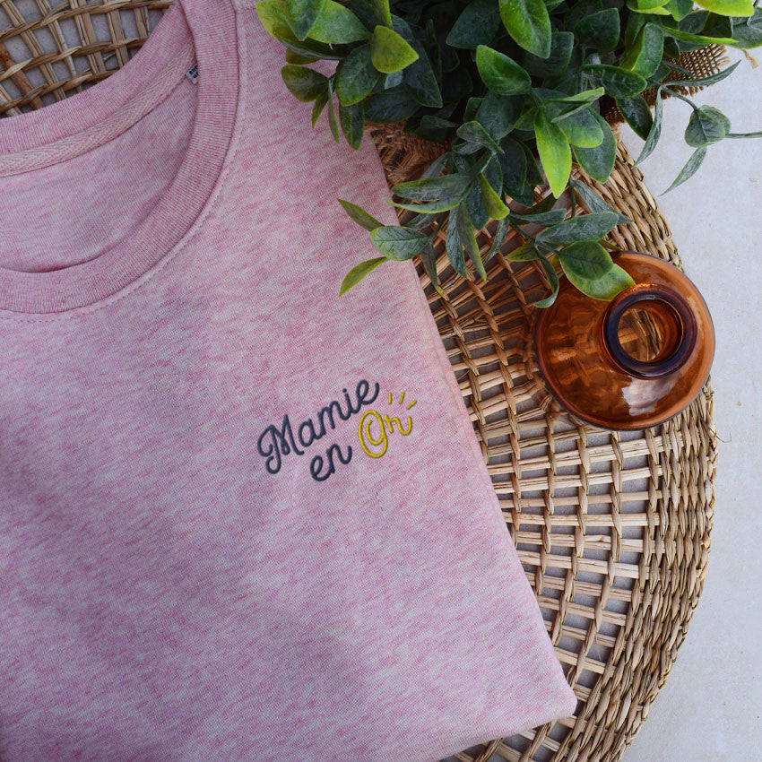Juste Un T-shirt Sweats Brodés Mamie en Or Sweat brodé