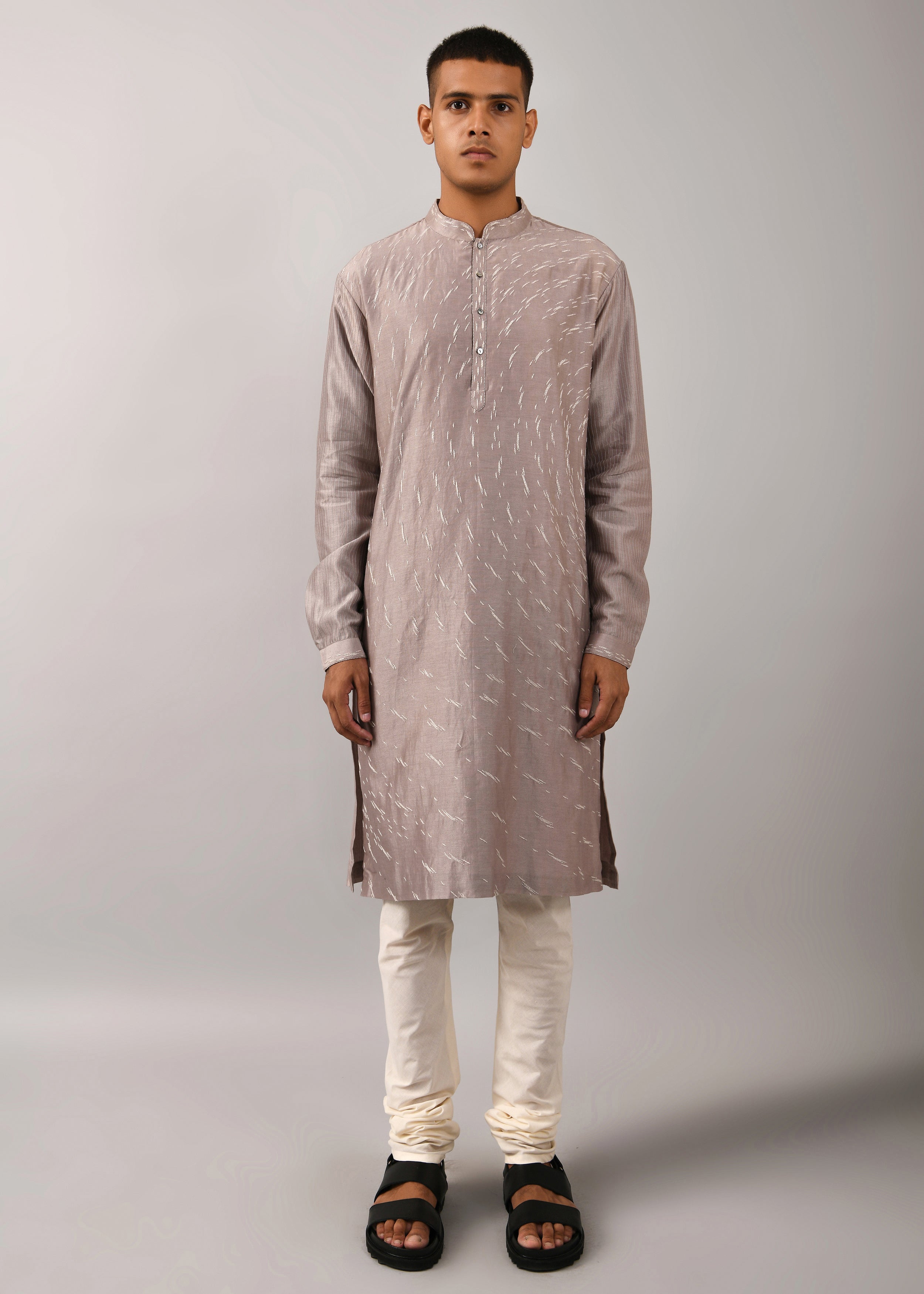 COUNTRYMADE Kurtas Shooting Star Embroidered Kurta Set ensemble kurta gris