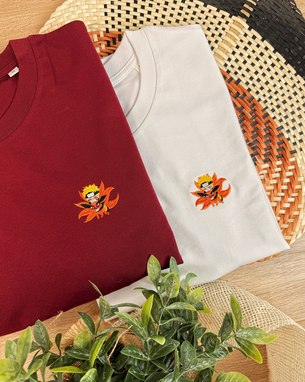 Juste Un T-shirt T-shirts Brodés T-shirt brodé Renard à 9 Queues blanc