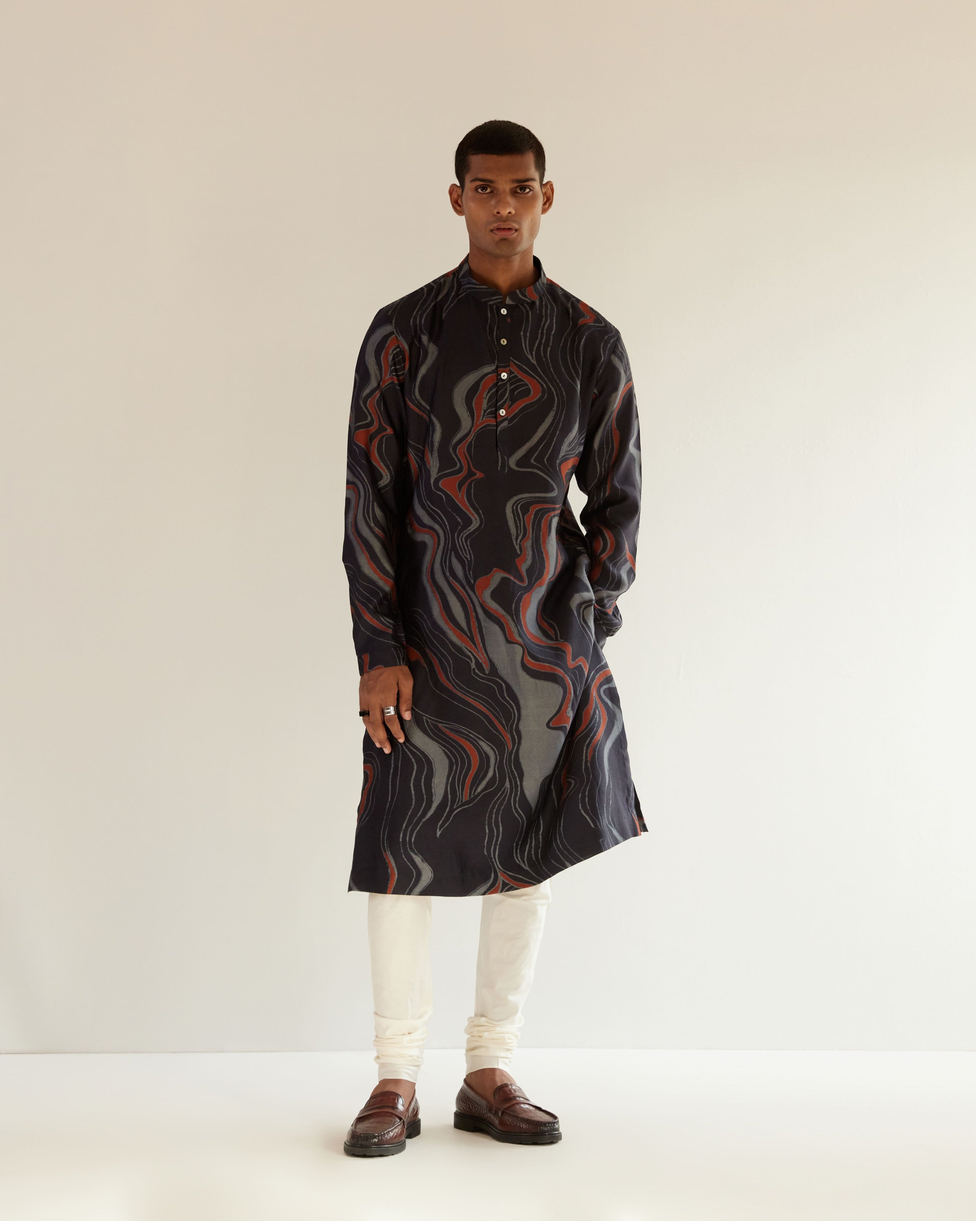 COUNTRYMADE Kurtas Infinity Print Kurta bleu marine sur mesure