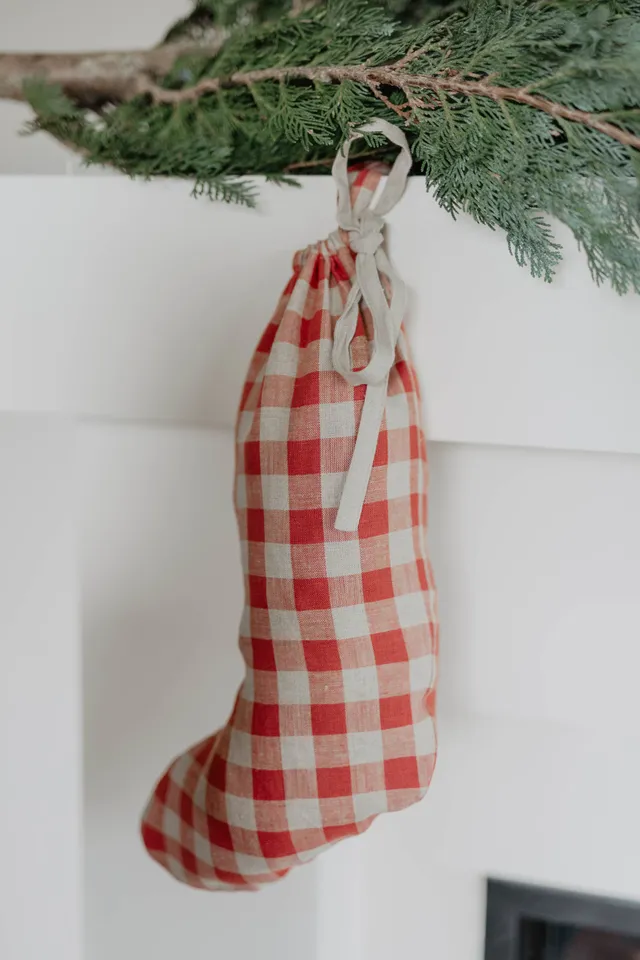 Laumė linen Christmas Linen Christmas Stocking chaussette de Noël à cordon carreaux verts