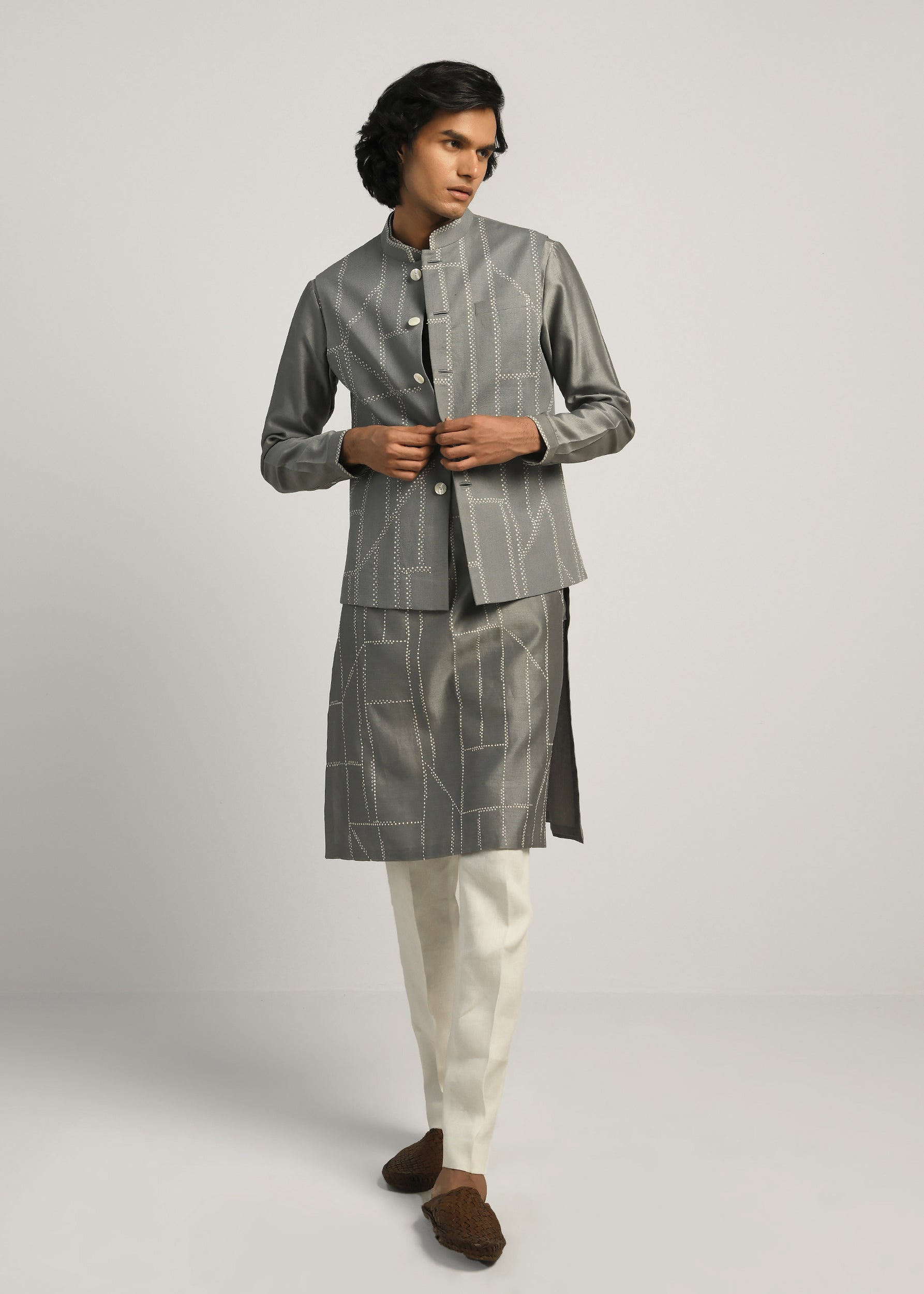 COUNTRYMADE Nehru Jackets Fuselage Hand Embroidered Bundi veste gris fumée lin coton