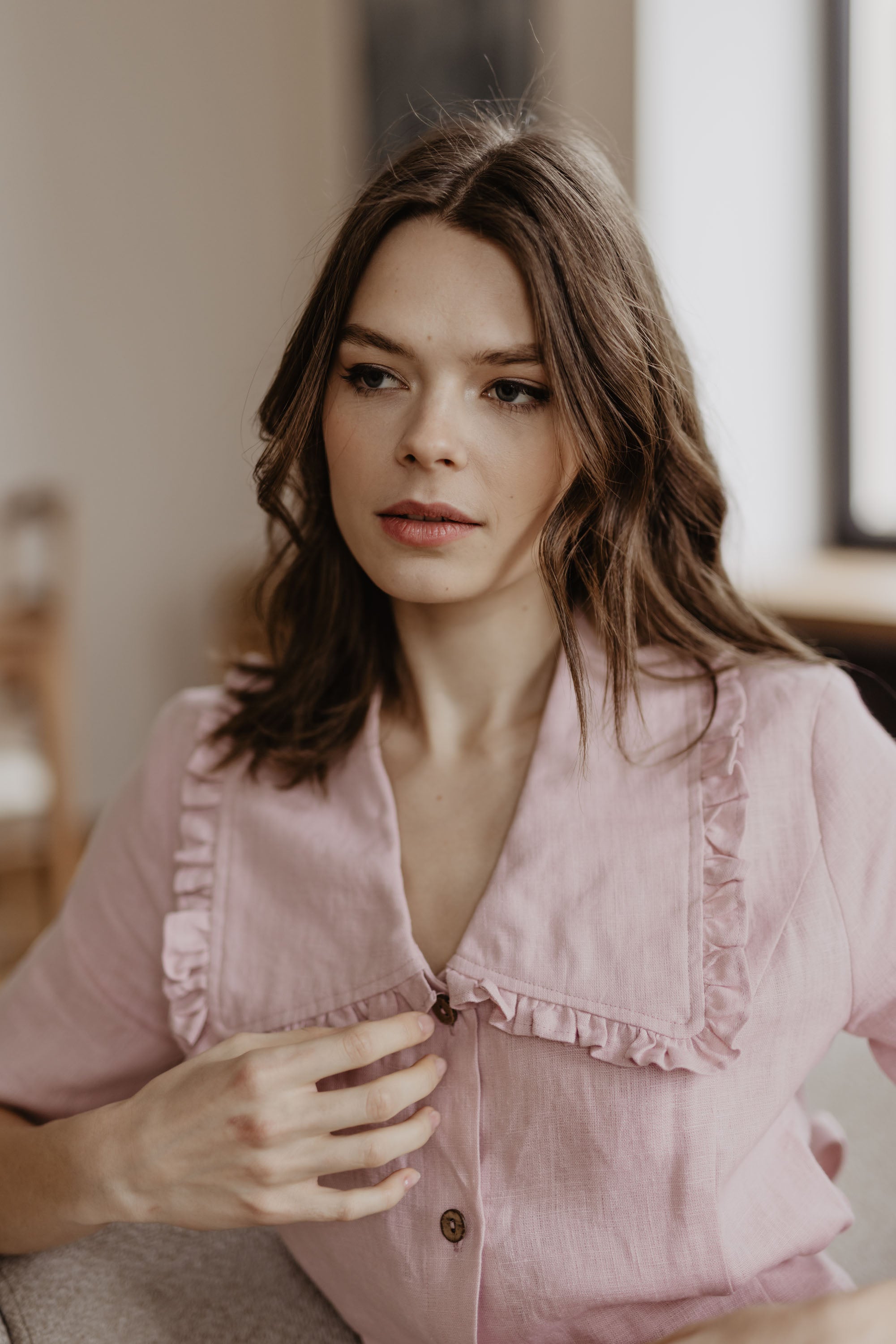 Laumė linen Linen Dresses Melnrage robe en lin rose poudré, longueur midi