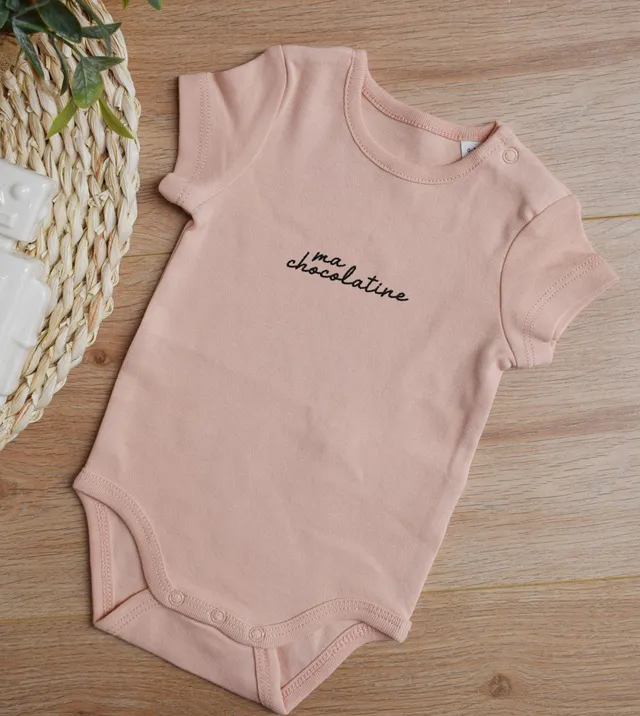 Juste Un T-shirt Bébé Body bébé brodé Ma chocolatine blanc 0-3 mois