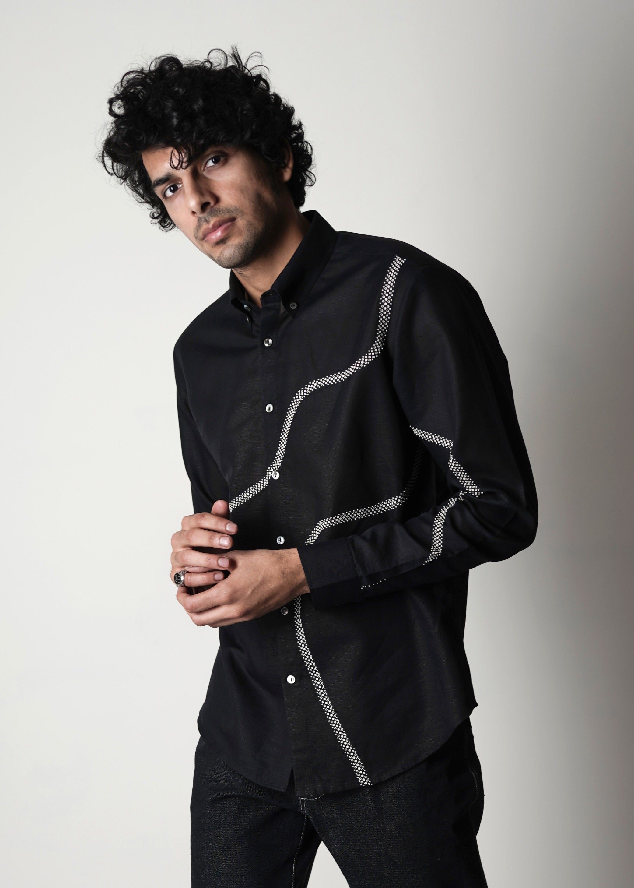 COUNTRYMADE Shirts COIL EMBROIDERED SHIRT chemise noire brodée en lin