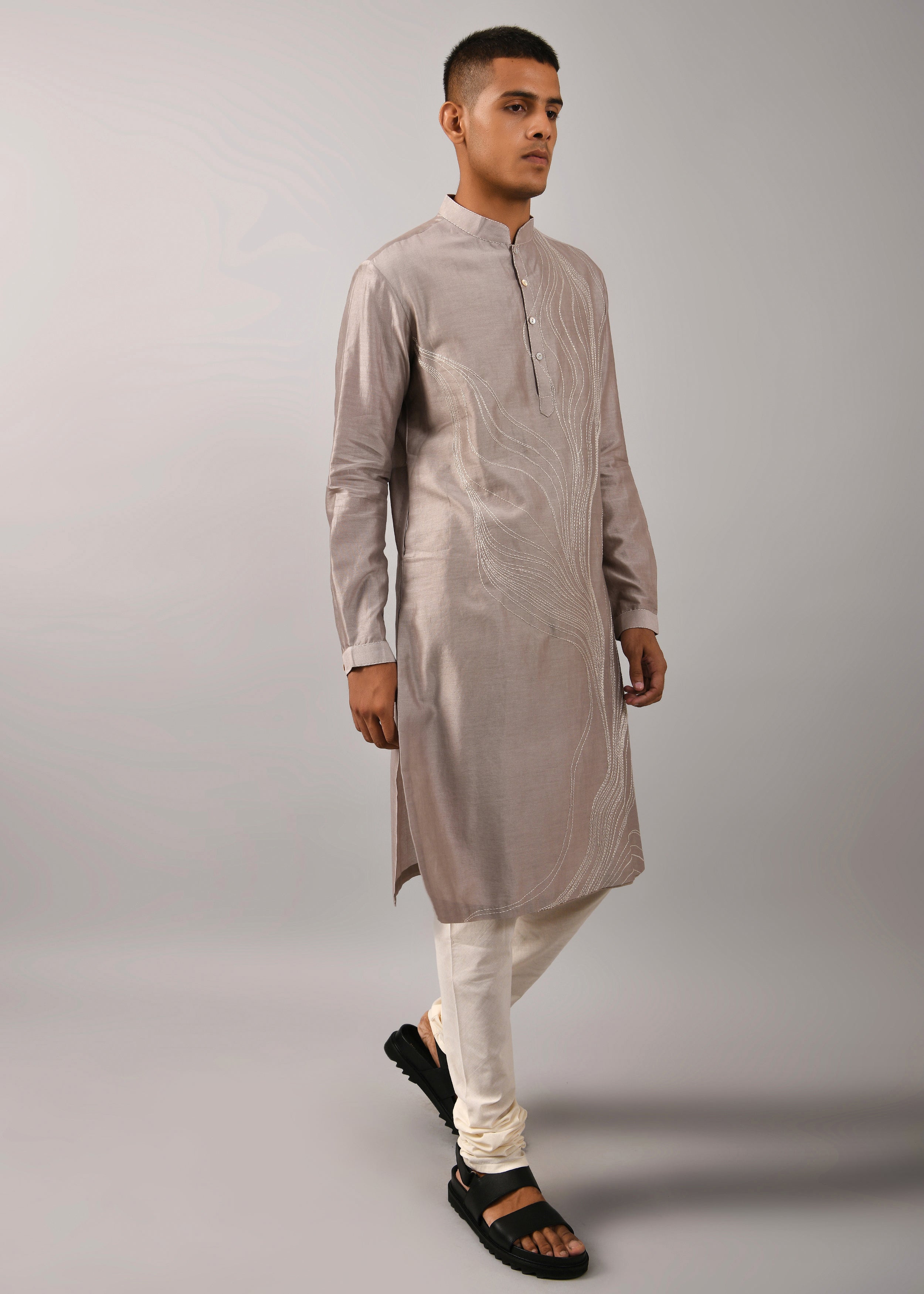 COUNTRYMADE Kurtas Horizon Embroidered Kurta Set ensemble kurta brodé gris