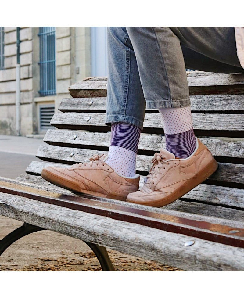 Juste Un T-shirt Chaussettes x Socksocket Les Elise chaussettes motifs dépareillés