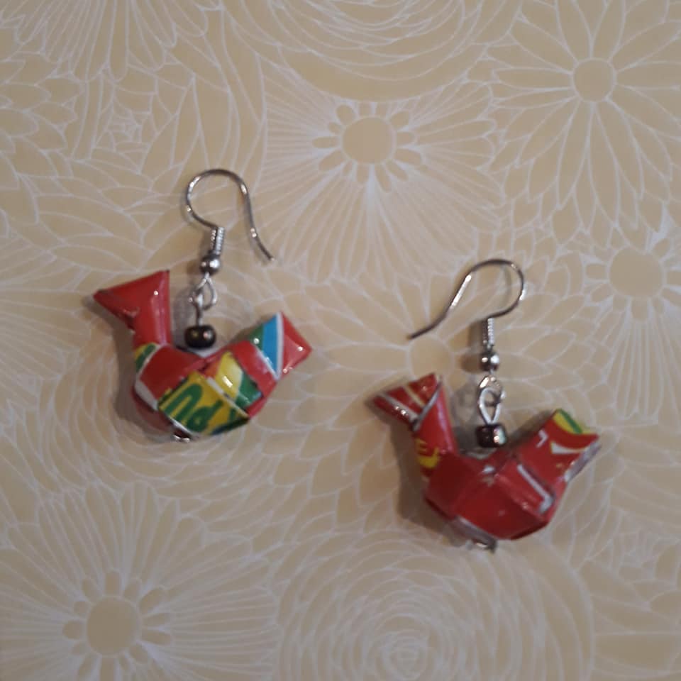 Sourire Multicolore Boucles d’oreilles oiseaux vert et blanc