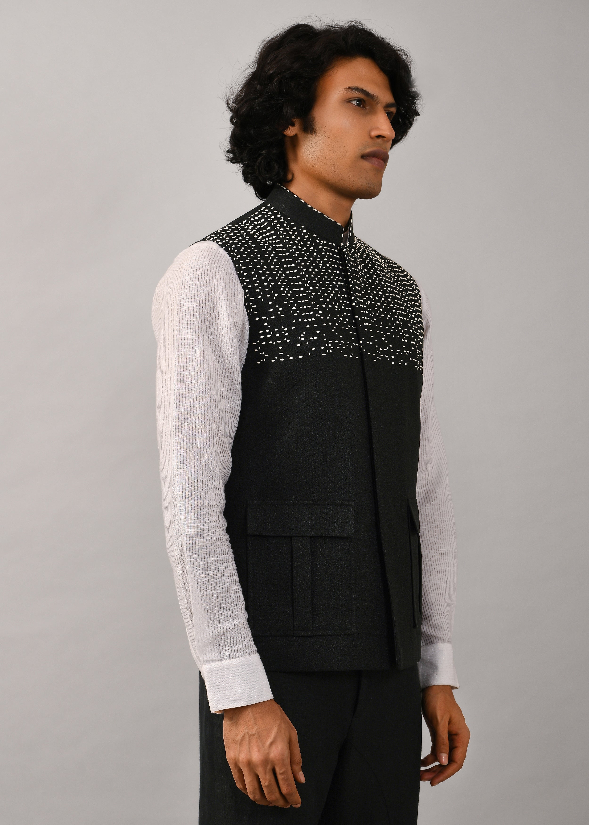 COUNTRYMADE Nehru Jackets Morse Code Bundi bundi noire brodée