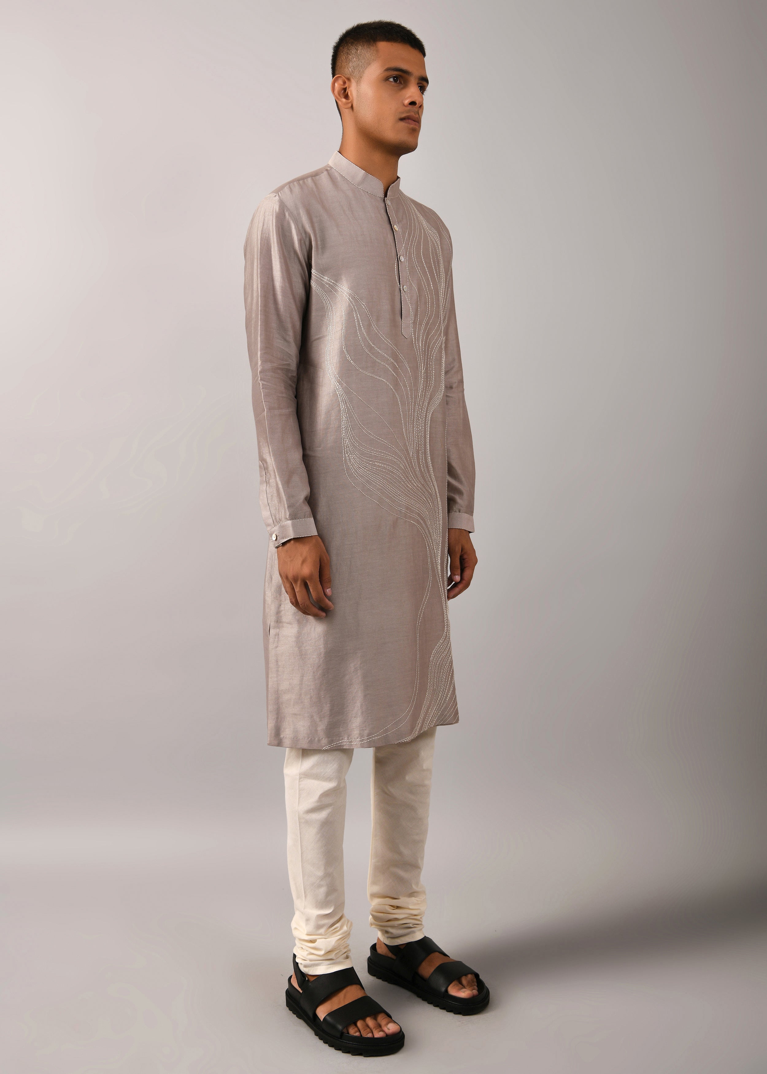 COUNTRYMADE Kurtas Horizon Embroidered Kurta Set ensemble kurta brodé gris