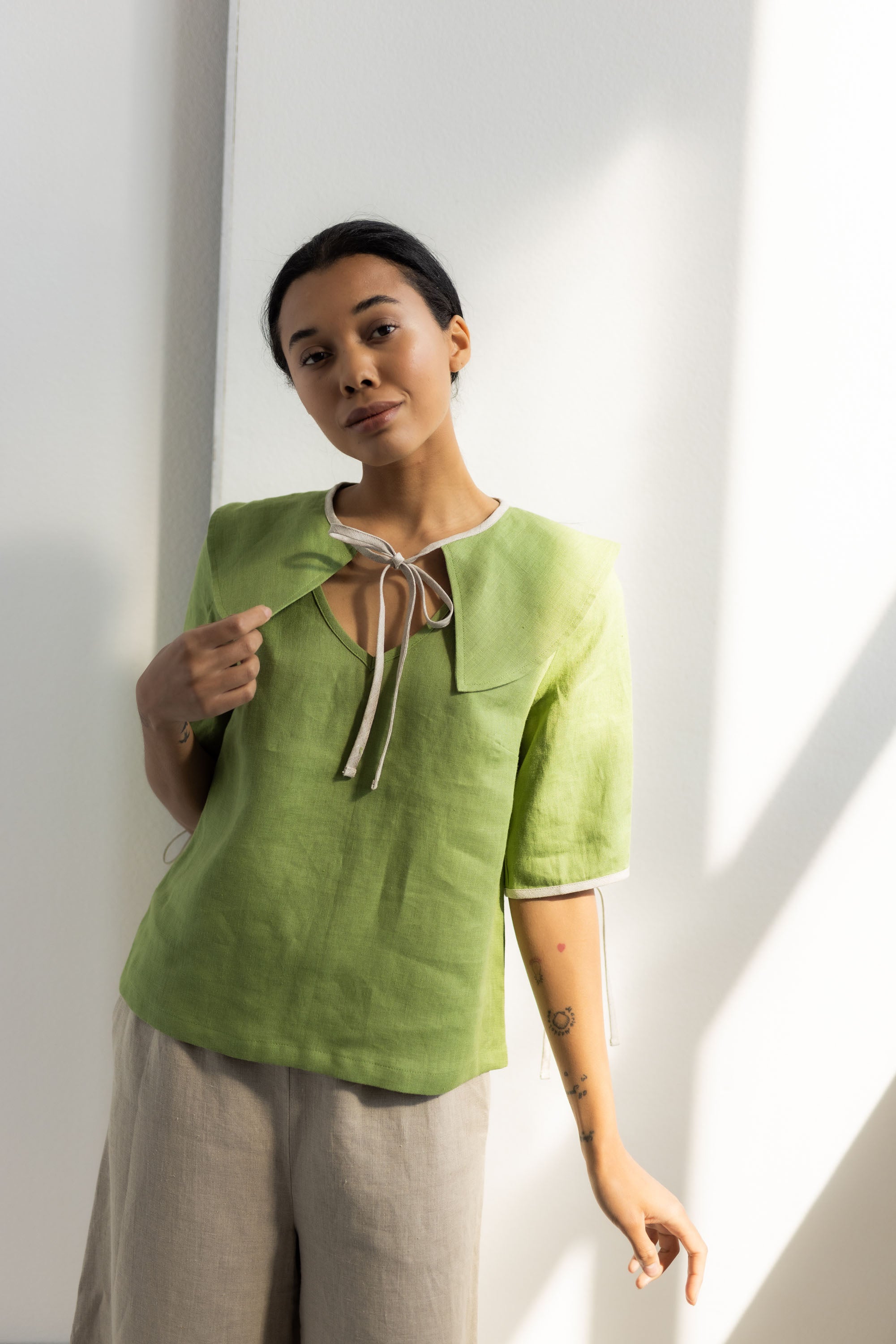 Laumė linen Linen Tops Willow haut en lin jaune soleil femme