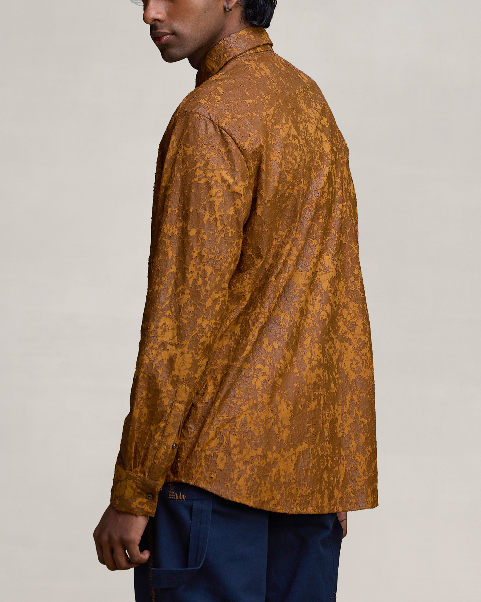 COUNTRYMADE Shirts Mineral Corroded Ochre chemise ocre en coton twill
