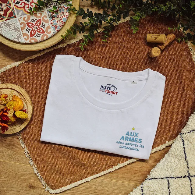Juste Un T-shirt T-shirts Brodés Aux Armes t-shirt brodé blanc