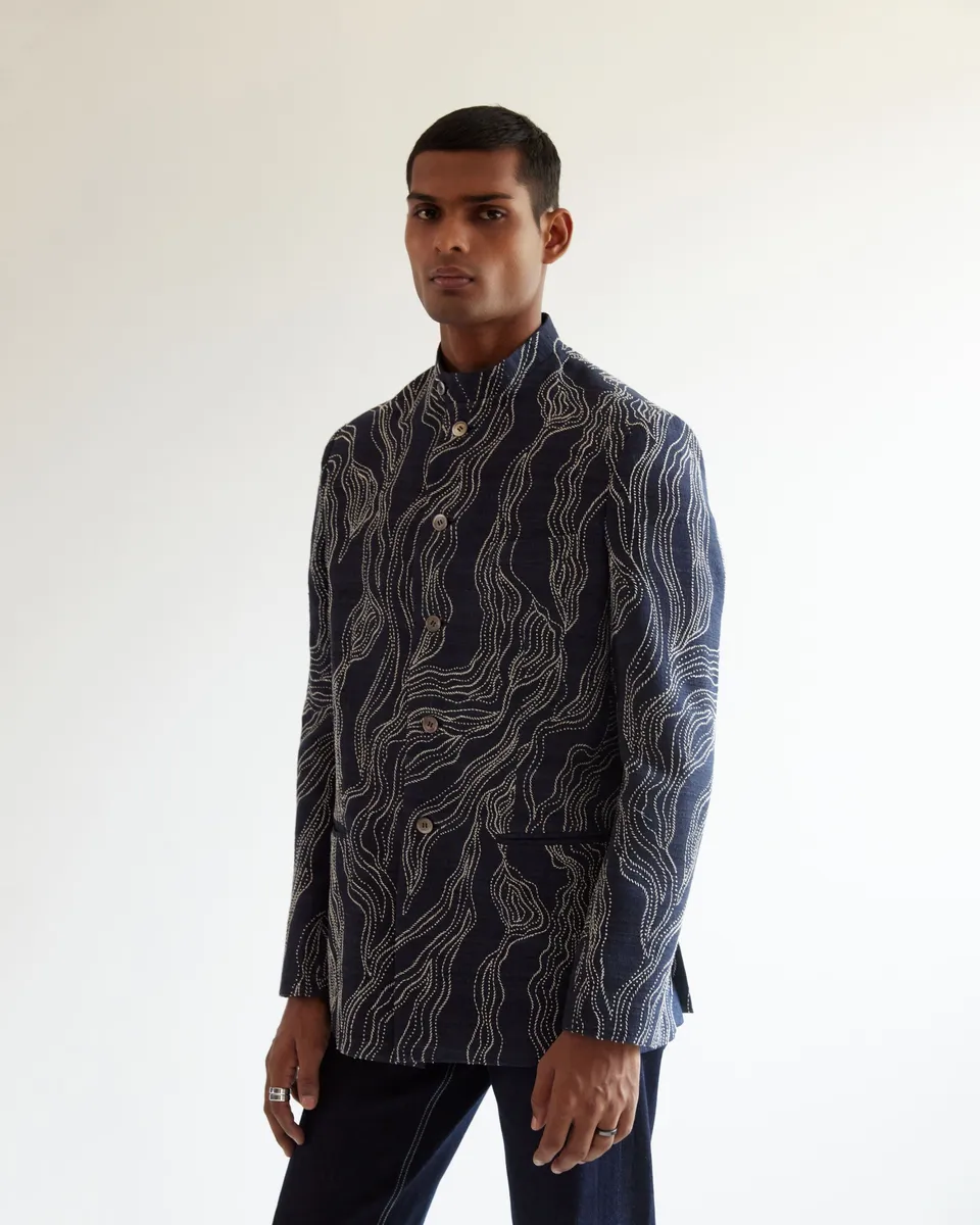 COUNTRYMADE Nehru Jackets Infinity hand-embroidered Bandhgala veste bleu marine en soie