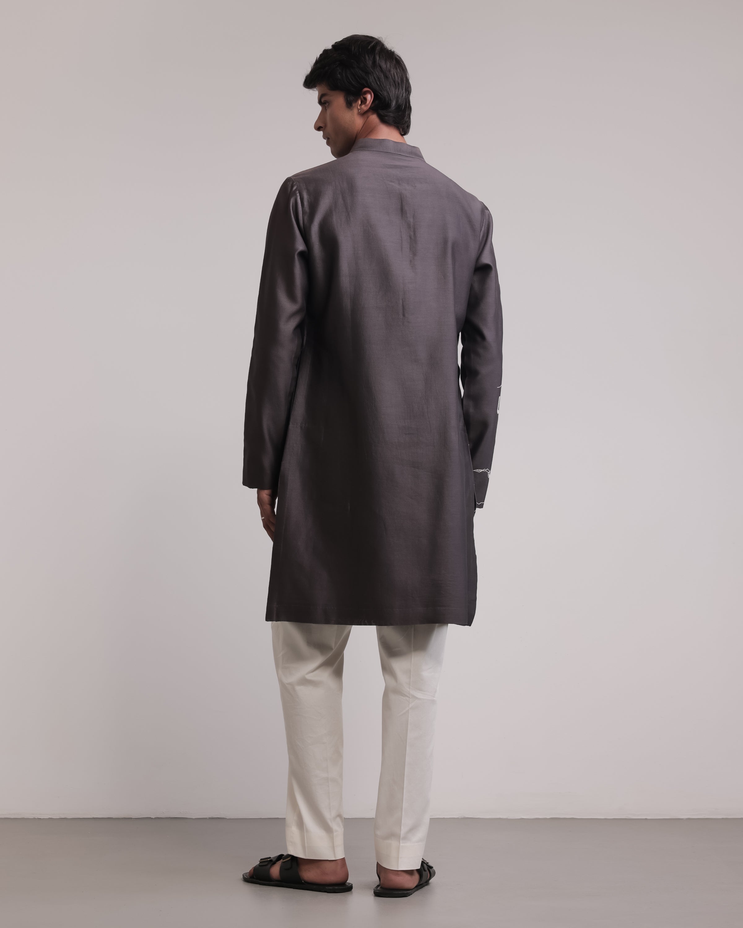 COUNTRYMADE Kurtas Ruined City Kurta Set ensemble brodé en soie